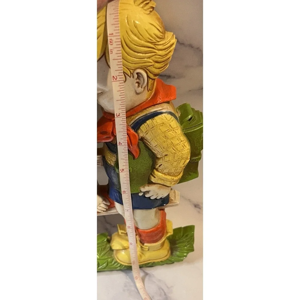 Set of 2 Homco Wall Decor 1977 Boy & Girl With Umbrella Kiss Boy & Girl Bench